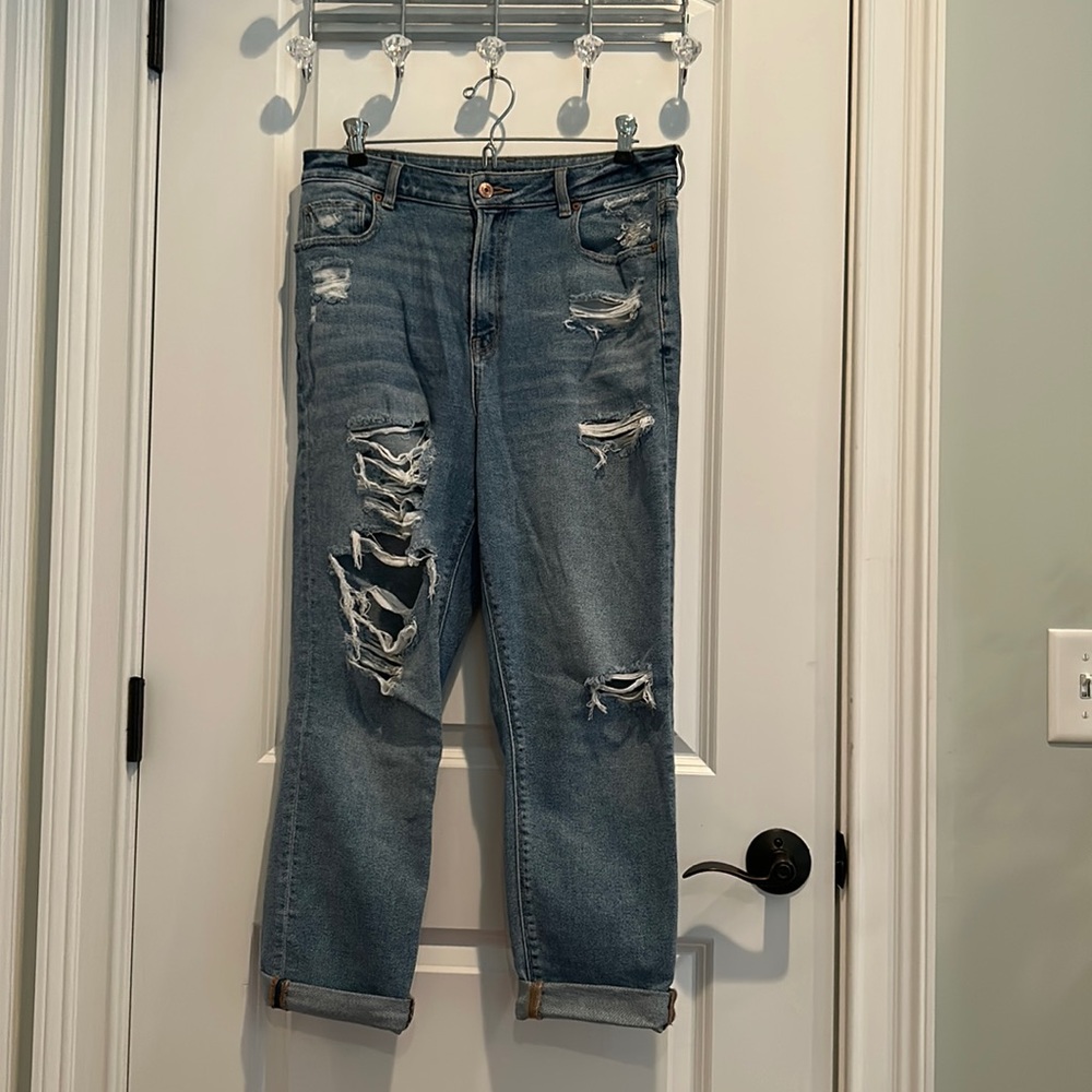 American Eagle AE Size 10 High Rise Mom Jean